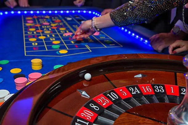 Panel taruhan Live Roulette dengan berbagai opsi dan batas minimum-maksimum